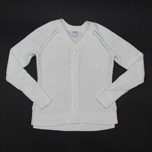 🎉4/$15🎉 Old Navy White Cable Knit Sweater